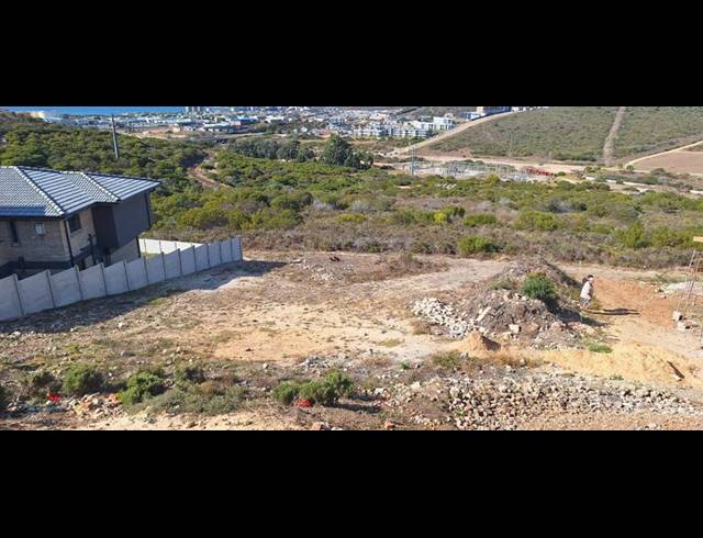 LAND FOR SALE IN SEEMEEU PARK